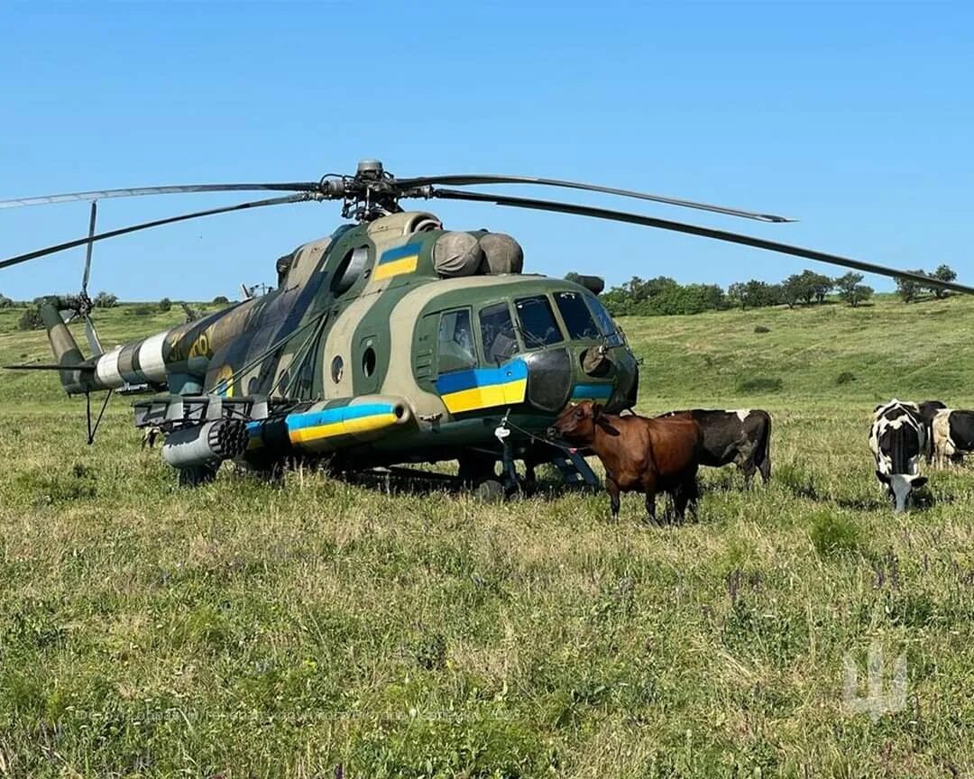 Вертолет. Ми-8 вертолёт. Ми-17 вертолет. Ми-8 ВВС Украины.