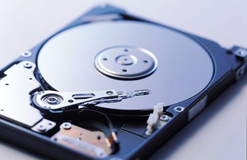 Восстановить жесткий диск без потери данных. Ремонт hdd. восстановление жесткого диска москва. восстановление данных с жесткого диска железо. восстановление данных с внешних дисков.