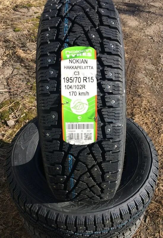 Купить резину нокиан хакапелита. Nokian Tyres Hakkapeliitta c3. Nokian Hakkapeliitta c 205/65 r16. Резина Hakkapeliitta r3 195/65 r15. Шины зимние шипованные Nokian Hakkapeliitta 195/70 r15c.