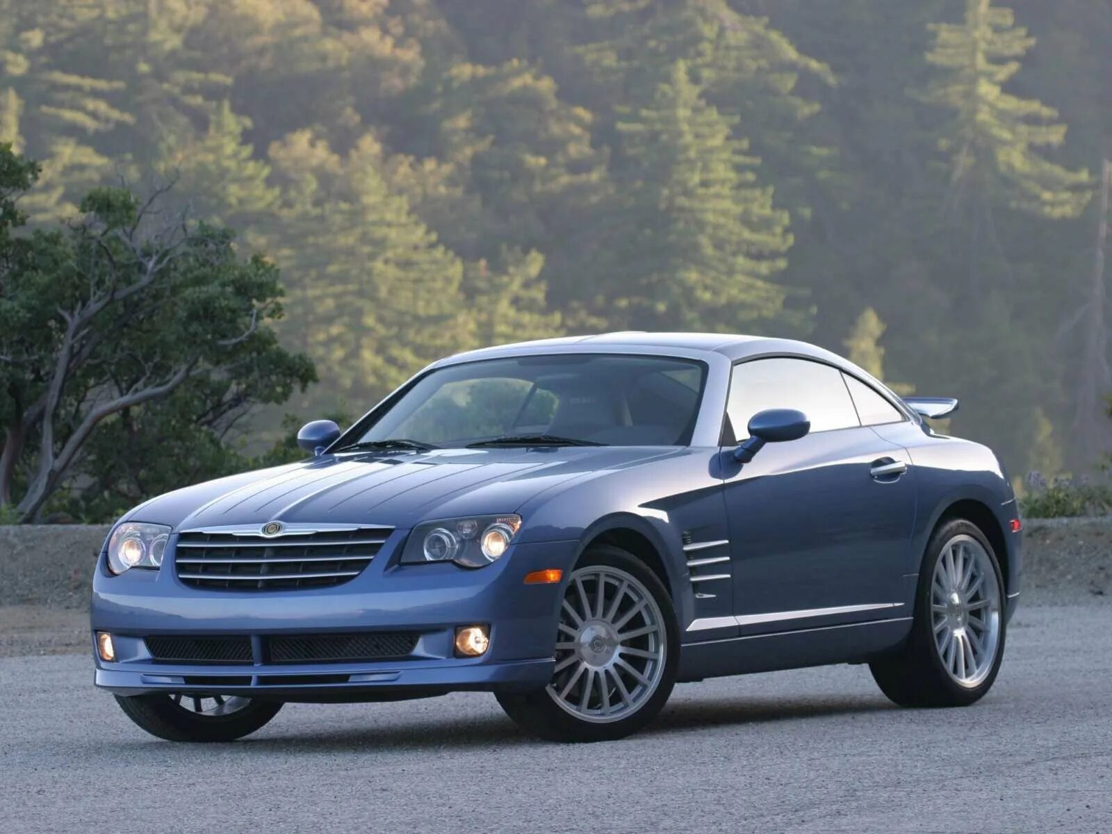 Как выглядит крайслер. Крайслер кроссфайр. chrysler crossfire 2005. chrysler купе crossfire. крайслер кроссфаер срт 6.