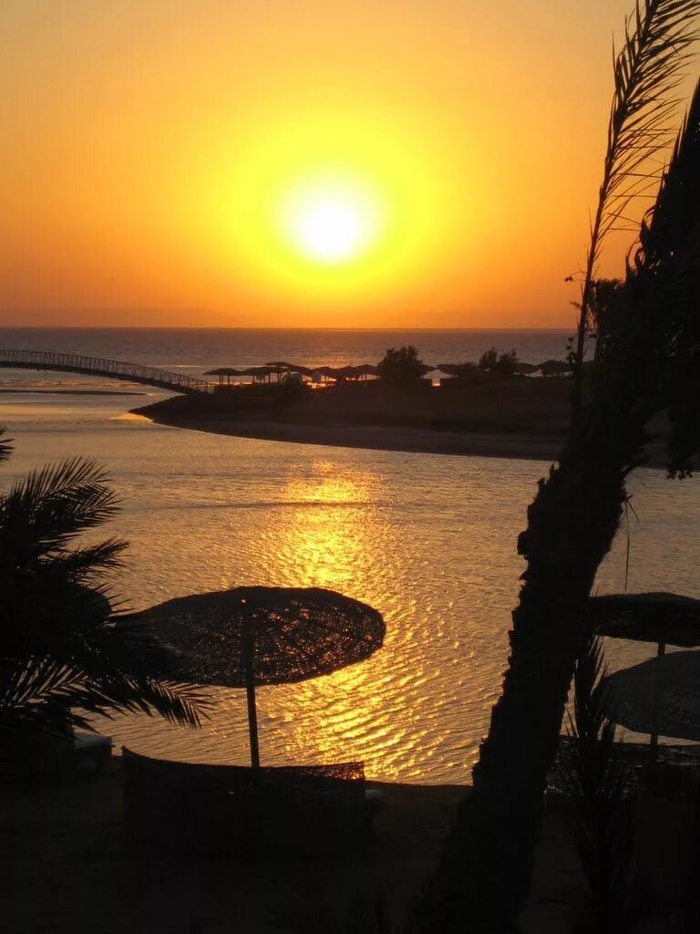 Каир море. Санрайз Египет Шарм-Эль-Шейх. Египет. Солнце.. Египет солнце море. Египет вечером.