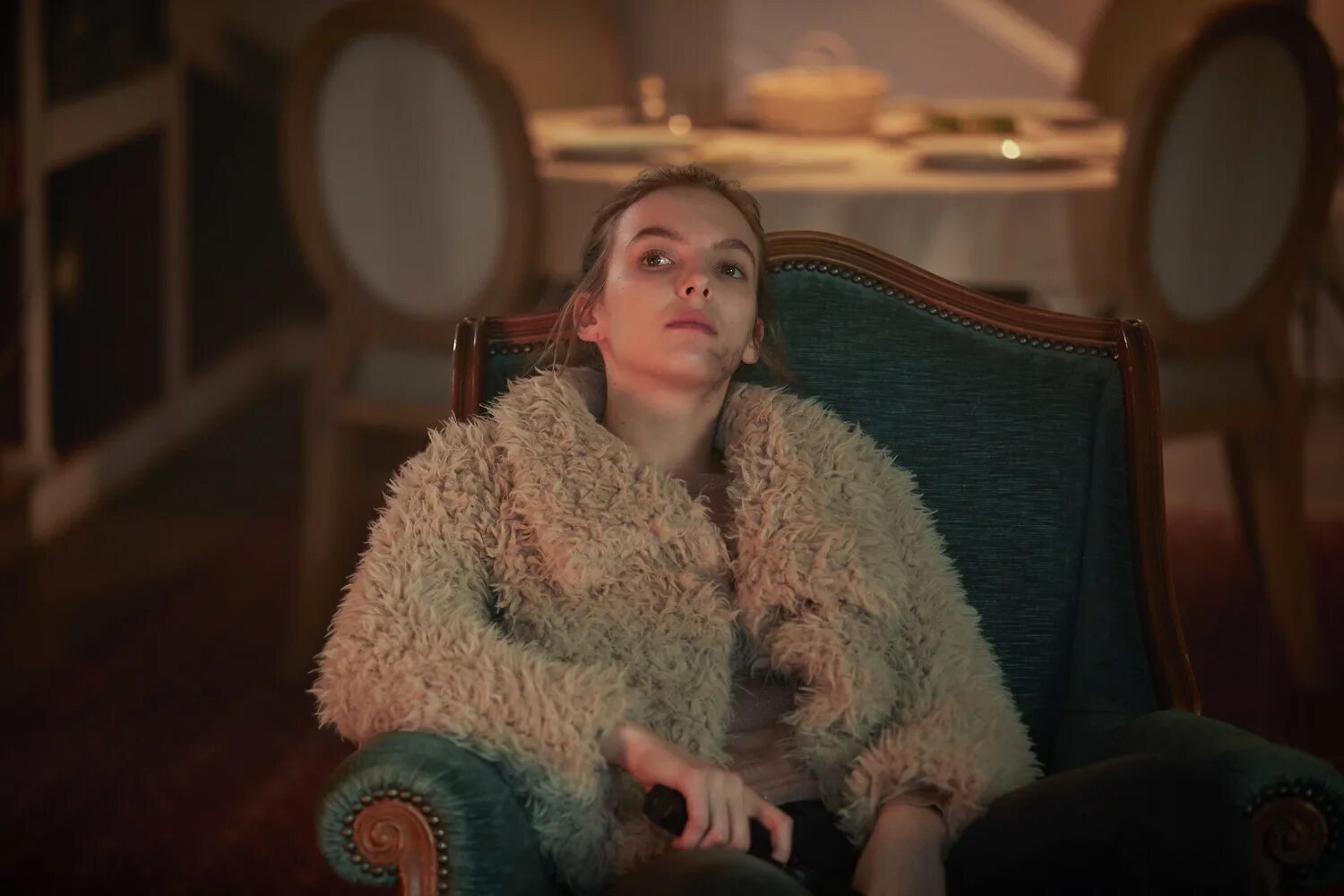 Джоди Комер убивая Еву. Джоди Комер Вилланель. Killing Eve Villanelle. Включи еву серию