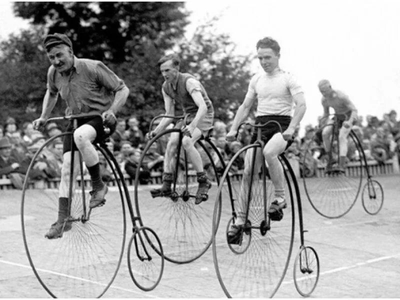 велотрек ссср. 31 мая 1868 года первая велогонка. легкая атлетика в англии 1837. сборная россии по конькобежному спорту. первый спорт в мире.
