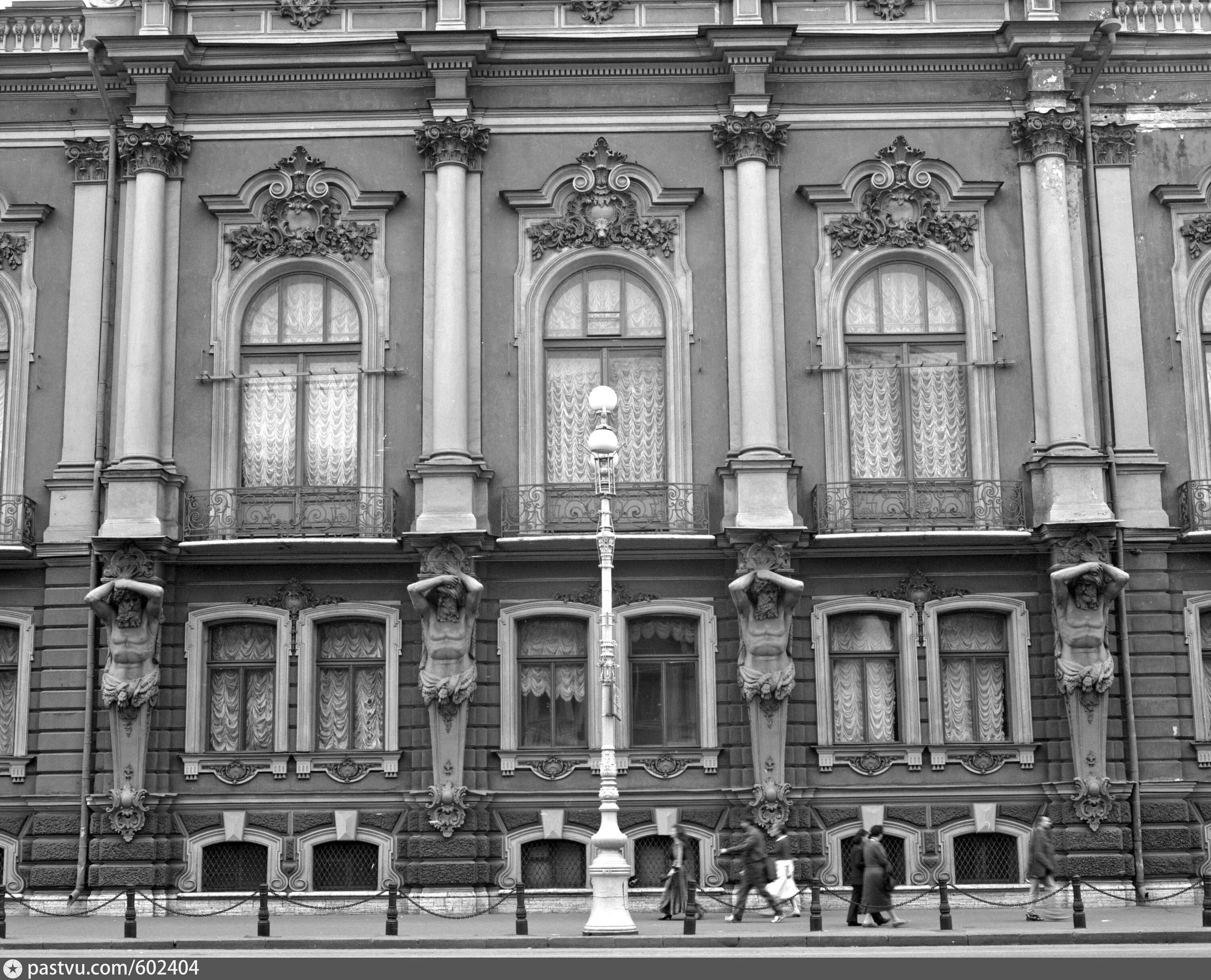 Бывший дворец. Дворец белосельских-белозерских в санкт-петербурге. дворец белосельских-белозерских план здания. дворец белосельских воробьев 3.