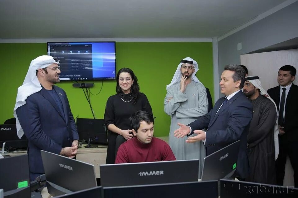 One million uzbek coders kirish. Бир миллион дастурчи лойиҳаси. bir million o&#039;zbek dasturchilari. onemillionuzbekcoders. узбек 1000000.