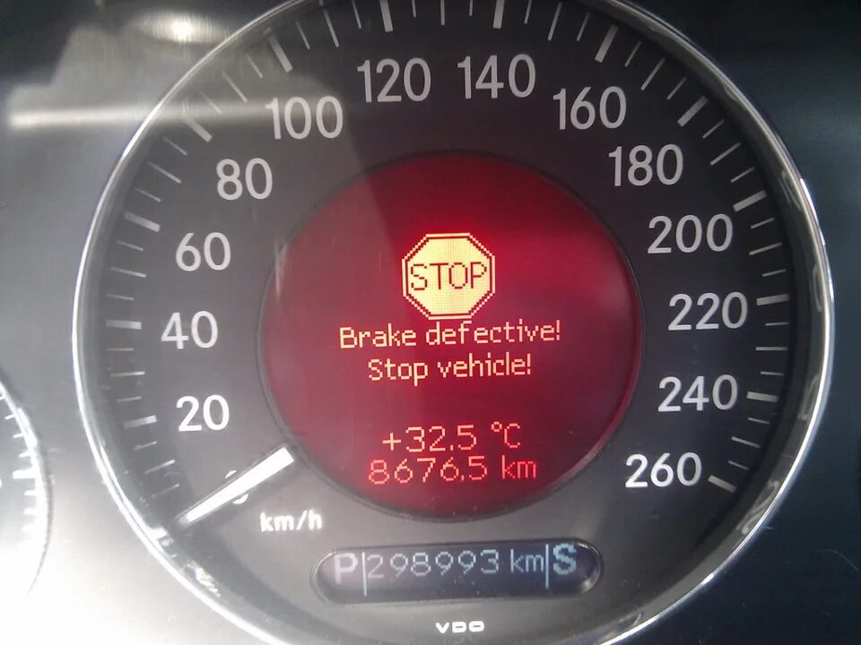Что означает ошибка 211. Sbc мерседес w211. brake defective visit workshop w211. service brake visit workshop мерседес е211. mercedes w211 загорелась abs esp.