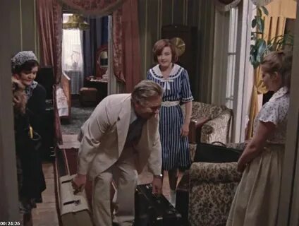 Высотка где снимали москва слезам не верит
