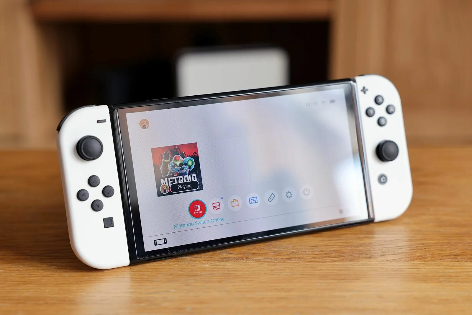 Nintendo switch 3. Nintendo switch oled neon. Нинтендо сич. Нинтендо свитч 2. Nintendo switch lite игры.