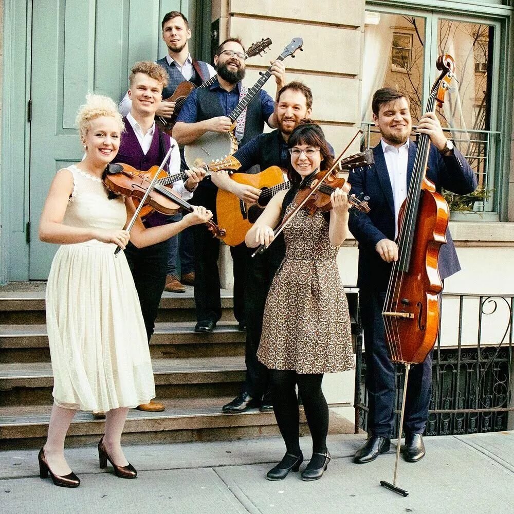 Curly strings. Curly strings band.