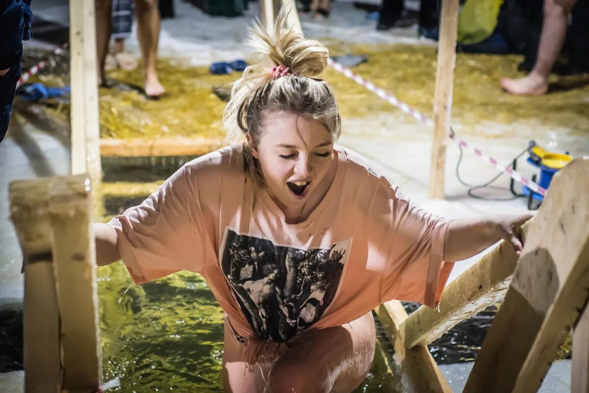 До скольки работает купель 19 января 2024. До скольки работает купель 19 января 2024. До скольки работает купель 19 января 2024. Крещение 2023 москва. До скольки работает купель 19 января 2024.