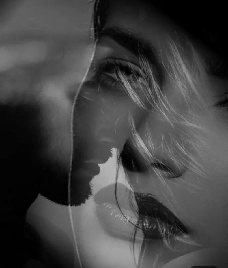 Человеку тоскливо. Злой и грустный. Грустная женщина у окна. Марина скороспехова рыбинск. Тоска по человеку.