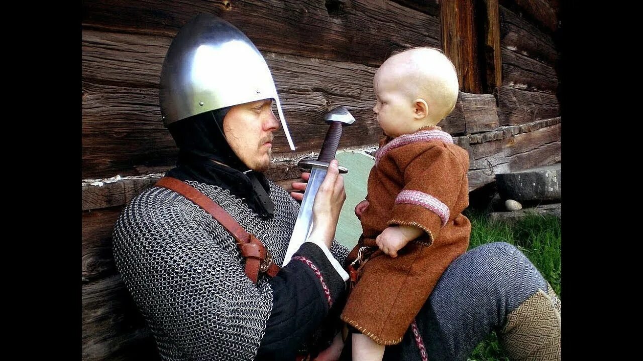 Воспитание воина. Маленький воин. Рыцарь для детей. Семья рыцаря.