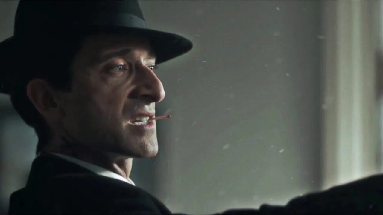 Эрдриен броуди острые козырьки. Эдриан броуди чангретта. Adrien brody острые козырьки. Ангел чангретта острые козырьки. Острые козырьки броуди.