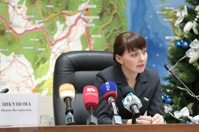 Председатель законодательной думы хабаровского края. Зикунова законодательная дума хабаровского края. Председатель хабаровской краевой думы зикунова. Зикунова законодательная дума хабаровского края. 2024.