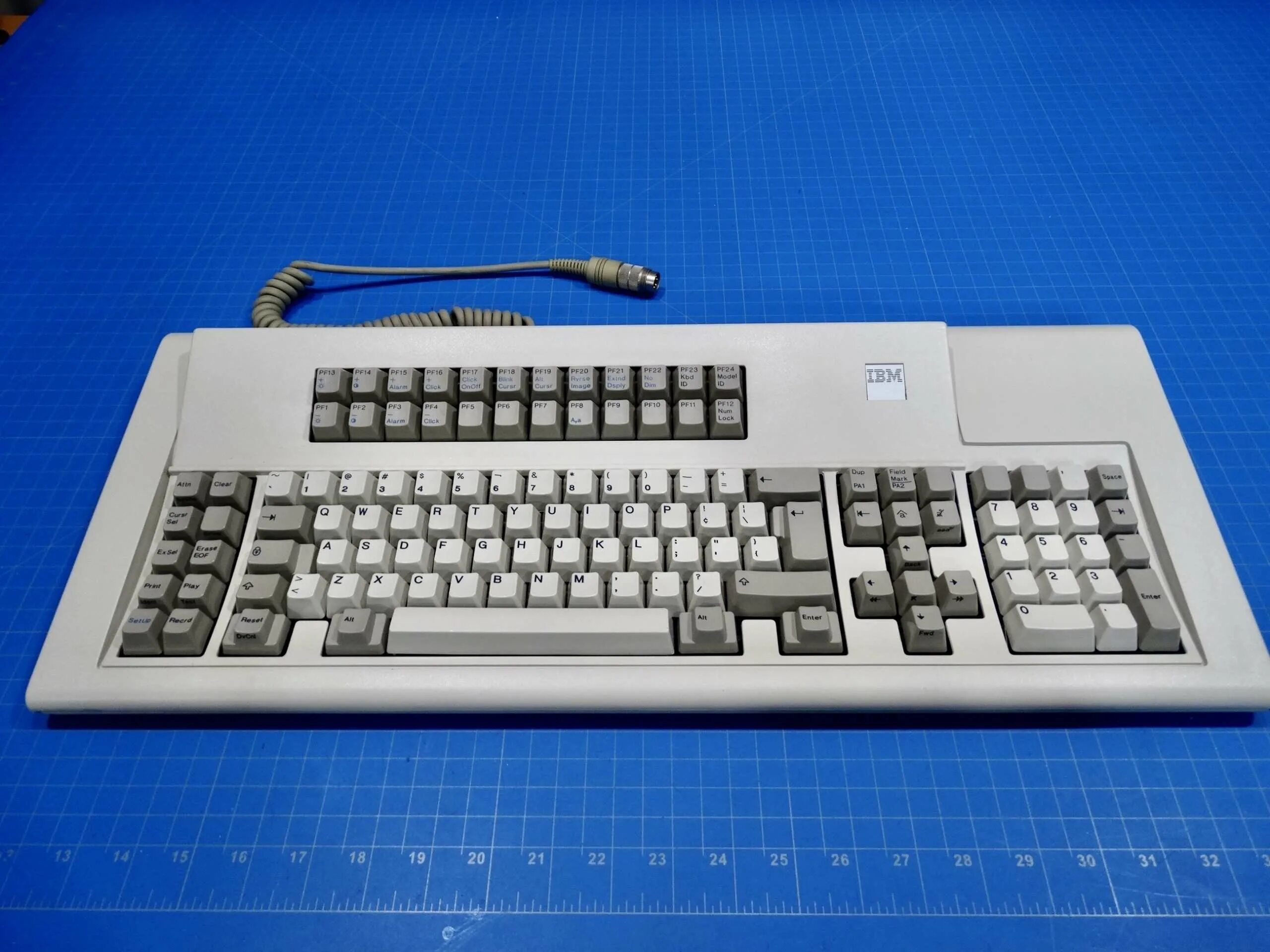 Клавиатура IBM model f. IBM model m 122 клавиатура. IBM model f XT. Клавиатура IBM PS/2. Ibm model