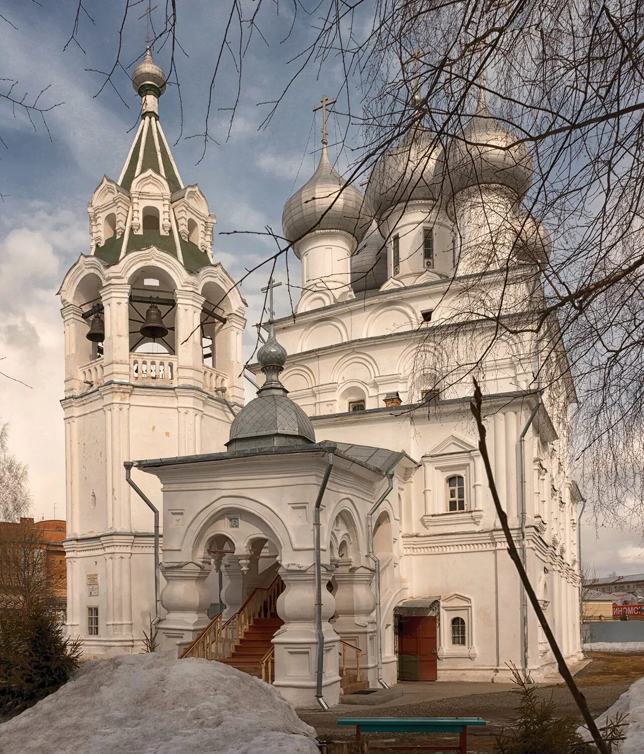 храм святых равноапостольных царей константина и елены вологда. памятники архитектуры вологодской области. храмы вологды. константина и елены в вологде. вологда церкви и храмы.