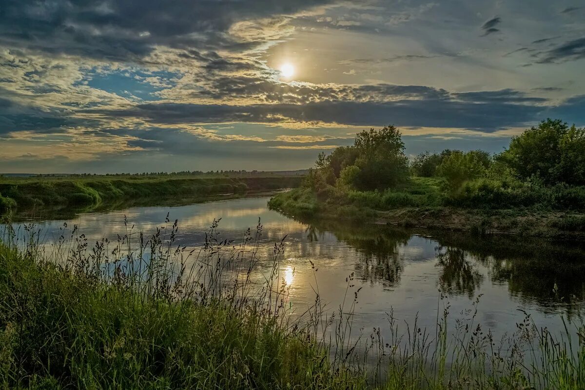 Город на берегу реки клязьма