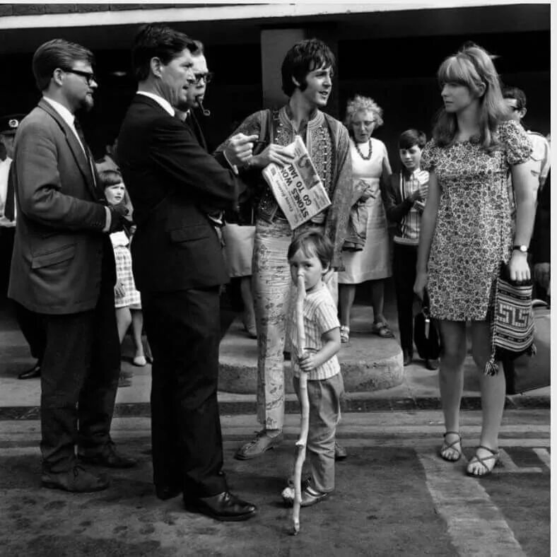 Paul MCCARTNEY and Jane Asher. Фрэнси Шварц Маккартни. Джейн Эшер и пол Маккартни. Jane Asher 1966.