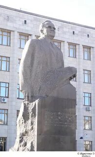 С п королев памятник
