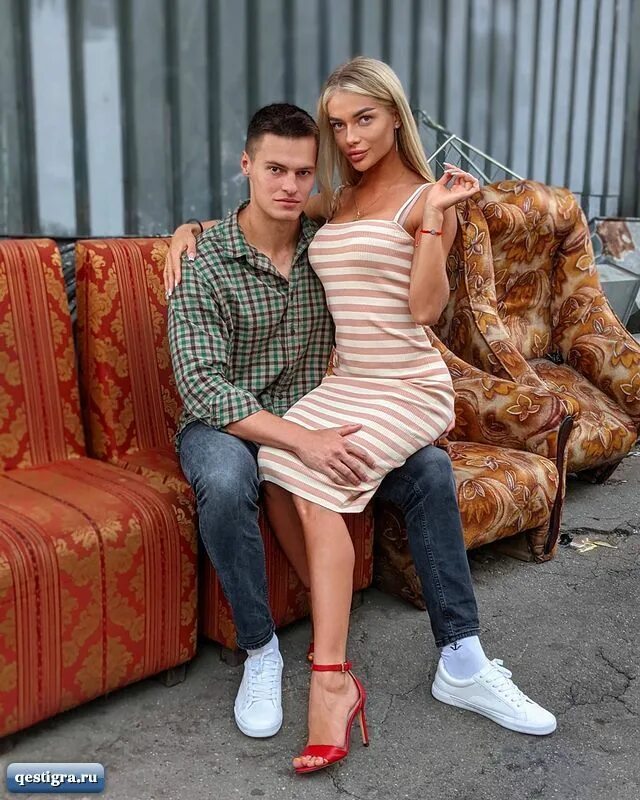 Фёдор стрелков катя скалон дом 2. Павел бабич и катя скалон дом 2. Катя скалон и хорошев. Катя скалон и хорошев. Катя скалон и хорошев.