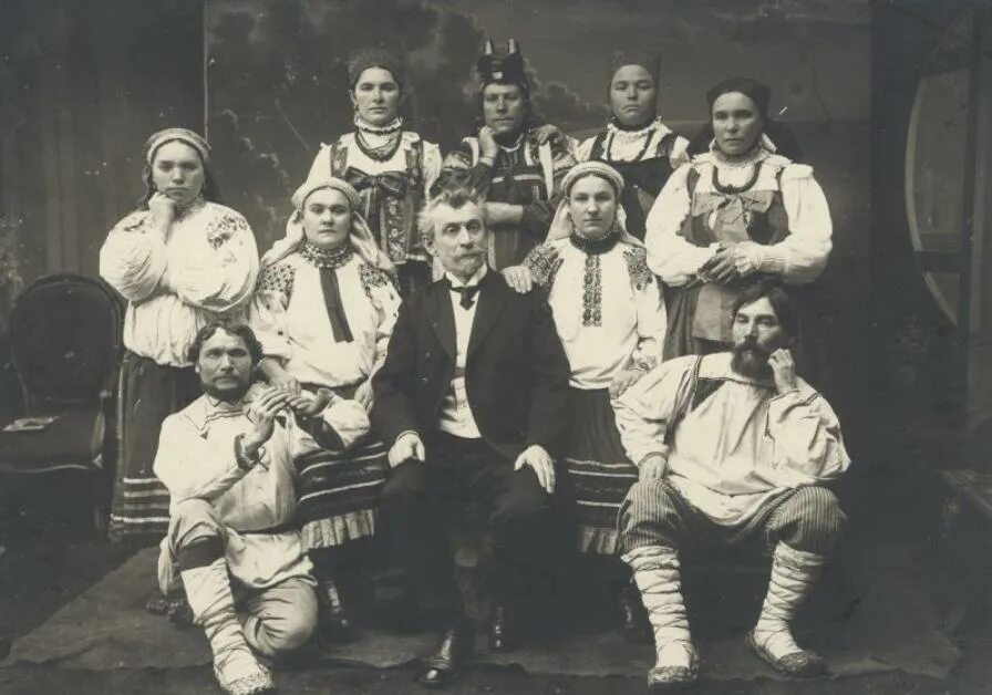 Хор пятницкого 1911. Первый русский хор. Государственный академический русский народный хор им м е пятницкого. Художественная самодеятельность в ссср. Солистка хора имени пятницкого.
