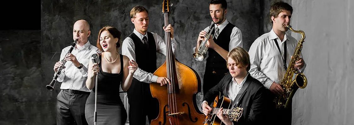 Я убывающей в джаз. Группа джазовый квинтет. fool moon jazz band. джаз бэнд козлова.