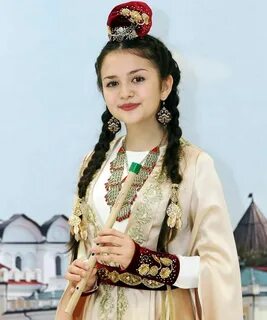 Татар қызының фотосы