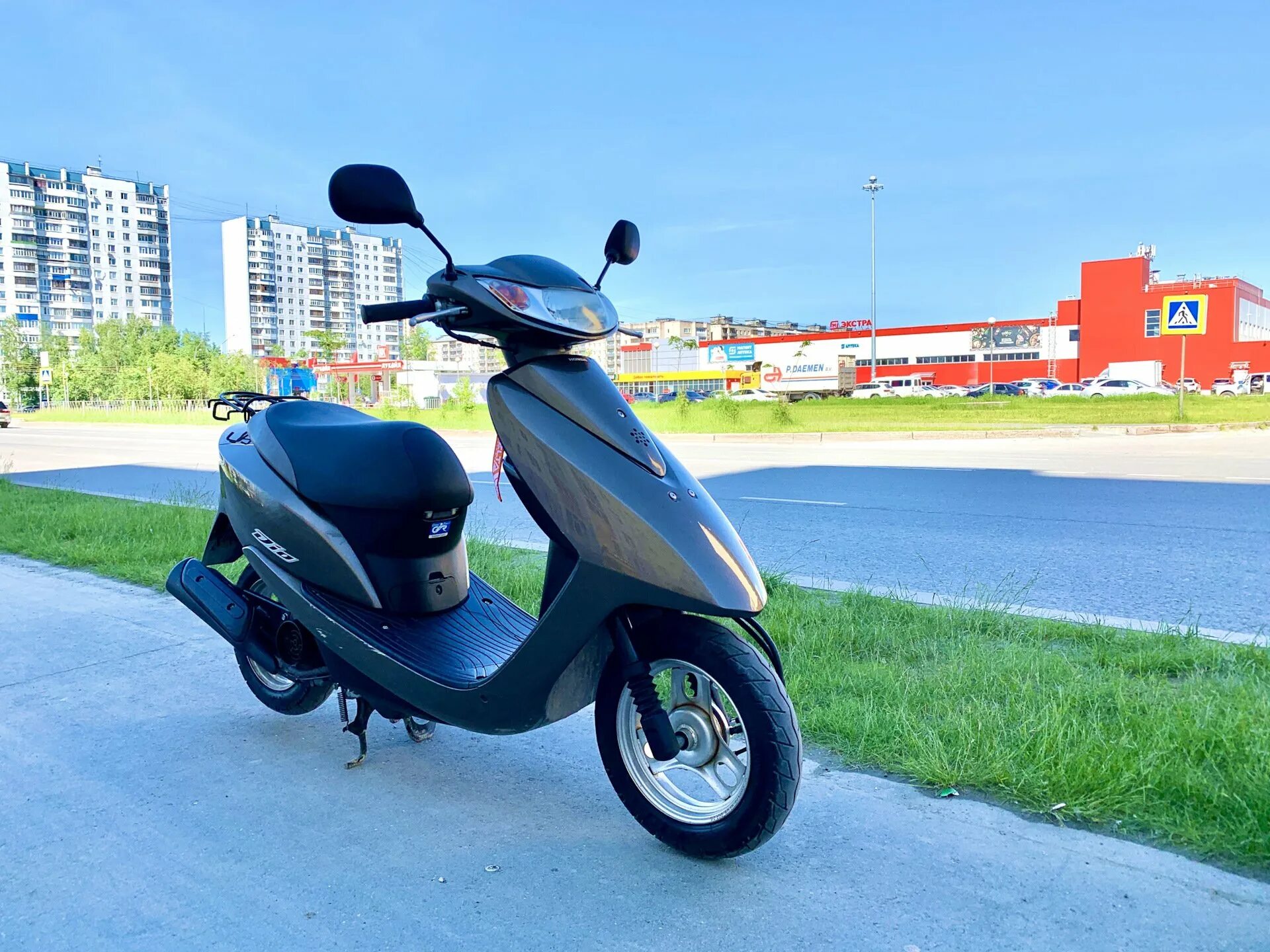 Купить мопед дио. Скутер Honda Dio af68. Скутер Хонда дио АФ 68. Honda Dio af68 новый. Мопед Honda Dio 68.