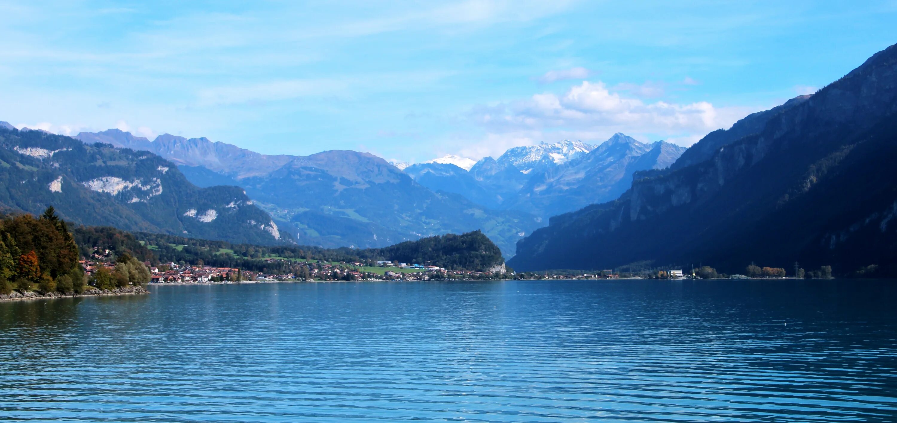 Озеро целлер в австрии. Озеро грюнер. See image. See. Зеленое озеро грюнер зее.