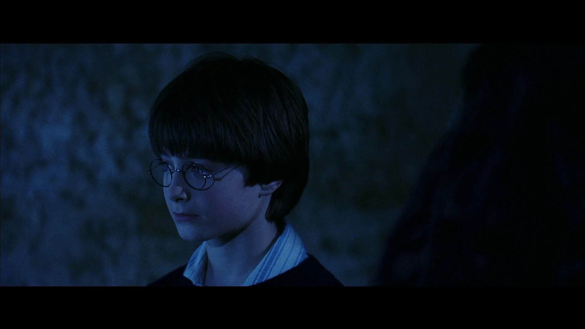 Дэниел рэдклифф философский камень. Harry potter and the philosopher stone watch. Фильм гарри поттер скроуп. Гарри поттер 1 философский камень. Крис коламбус гарри поттер и философский камень.