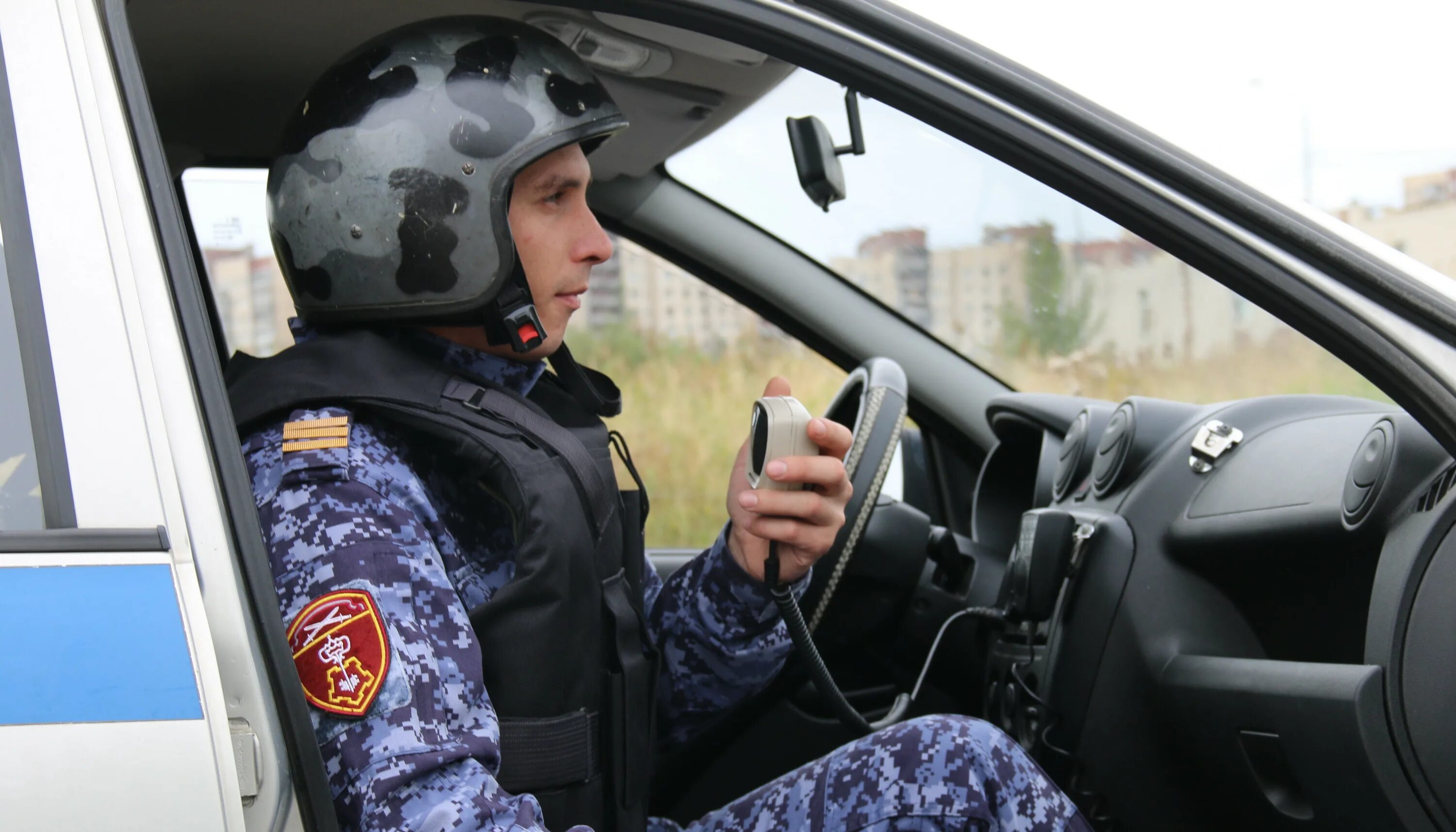 Сотрудник вневедомственной охраны. Группа задержания вневедомственной охраны. Ово Росгвардия. Вневедомственная охрана СПБ.