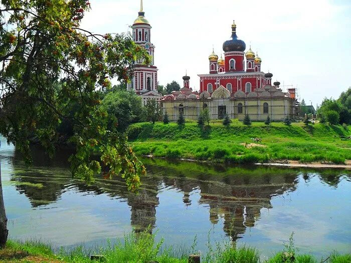 Погода на апрель старая русса. Старая русса. старая русса фото города. старая русса достопримечательности. старорусский край.