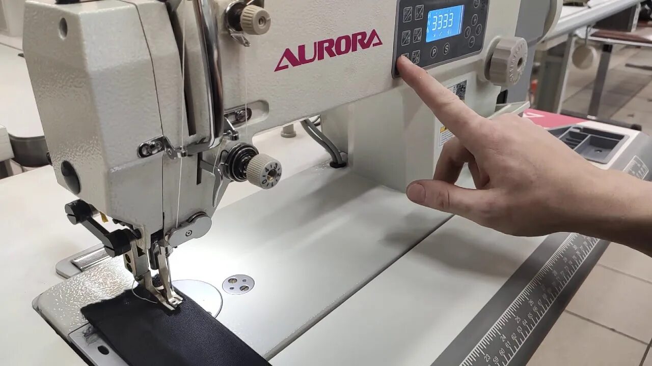 Швейная машина Aurora 0302. Промышленная швейная машина Aurora 0302. Прямострочная Промышленная швейная машинка Aurora a-0302. Прямострочная Промышленная швейная машина с шагающей лапкой Aurora a-0302e.