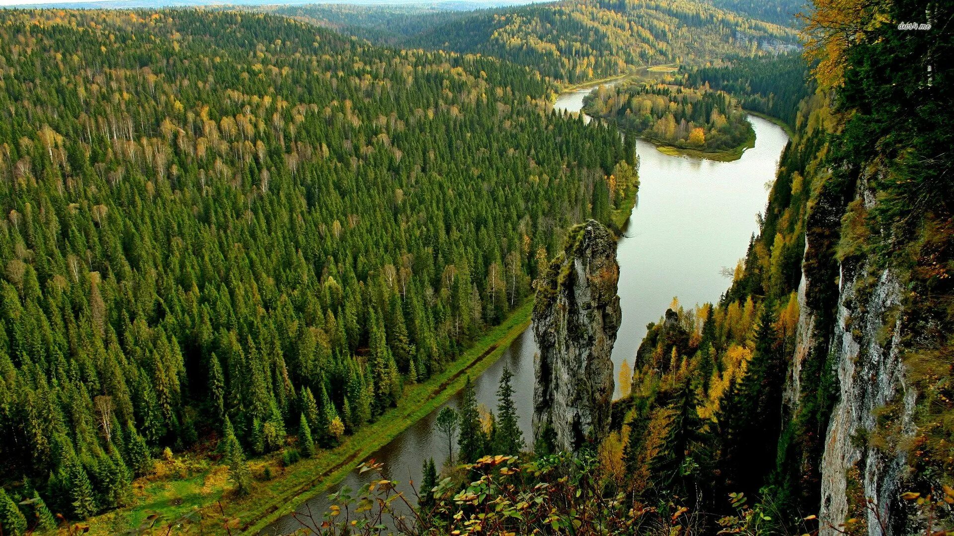 Усьвинские столбы Пермский. Река Усьва Пермский край. Усьва Пермский край горы. Урал река Усьва. Усьвинские столбы. Пермь якутия