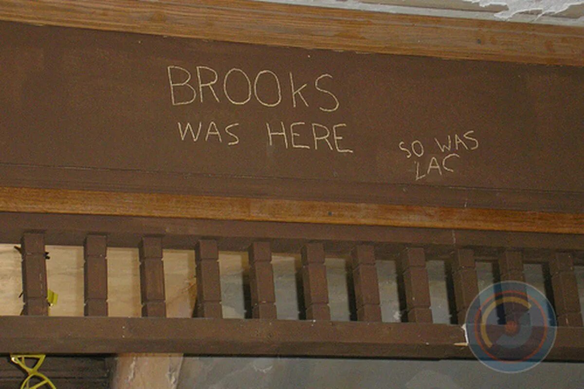 Здесь был ю. Побег из Шоушенка Brooks was here. Побег из Шоушенка здесь был Брукс.