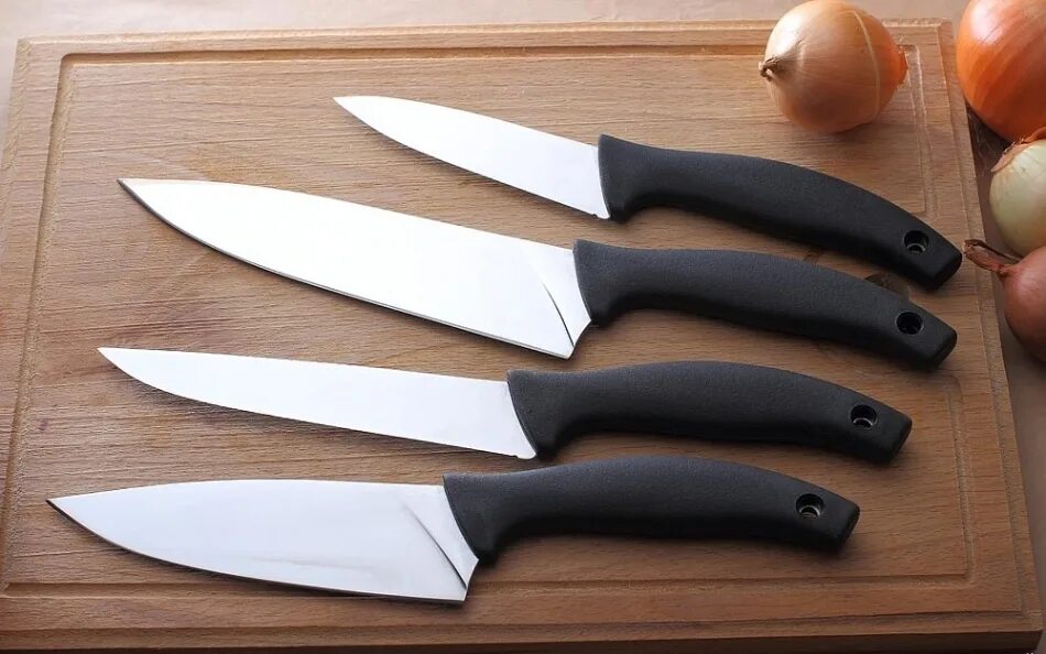 Кизляр кухонные. Кизляр квартет ножи. Кизлярские ножи кухонные наборы. Набор кухонных ножей "квартет". Набор кухонных ножей Кизляр.
