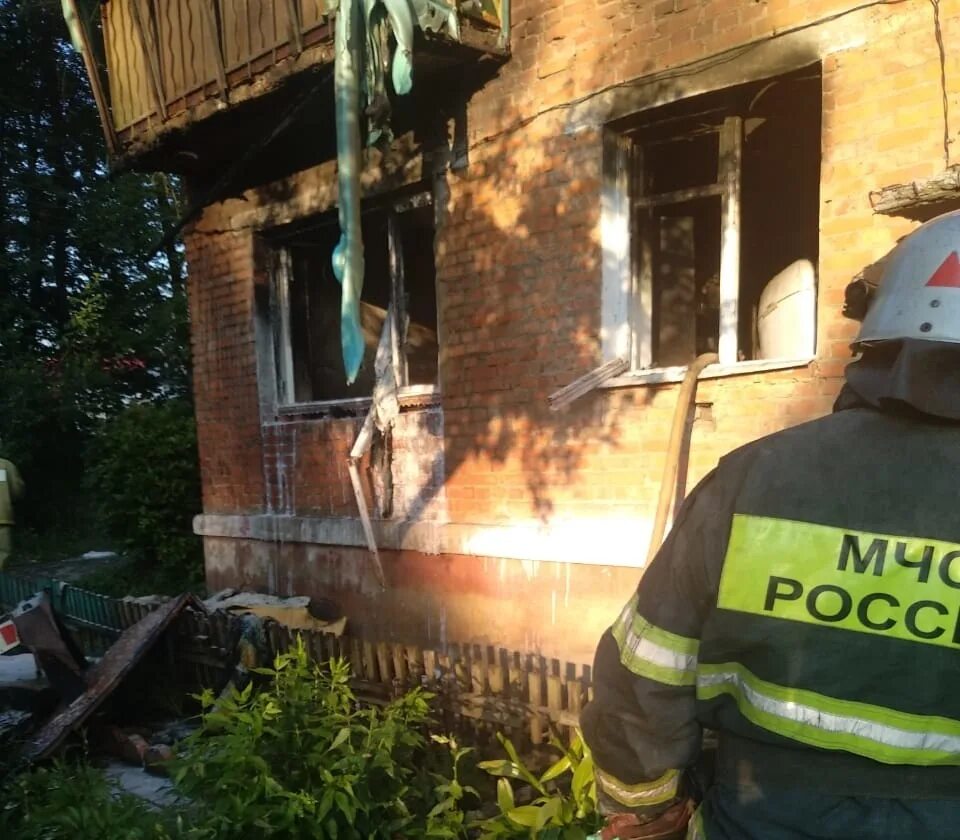 Взрыв газа в Тульской области. Взрыв бытового газа. Взрыв бытового газа в жилом доме. Пожар на улице Дачная в Щёкино. Хлопки щекино