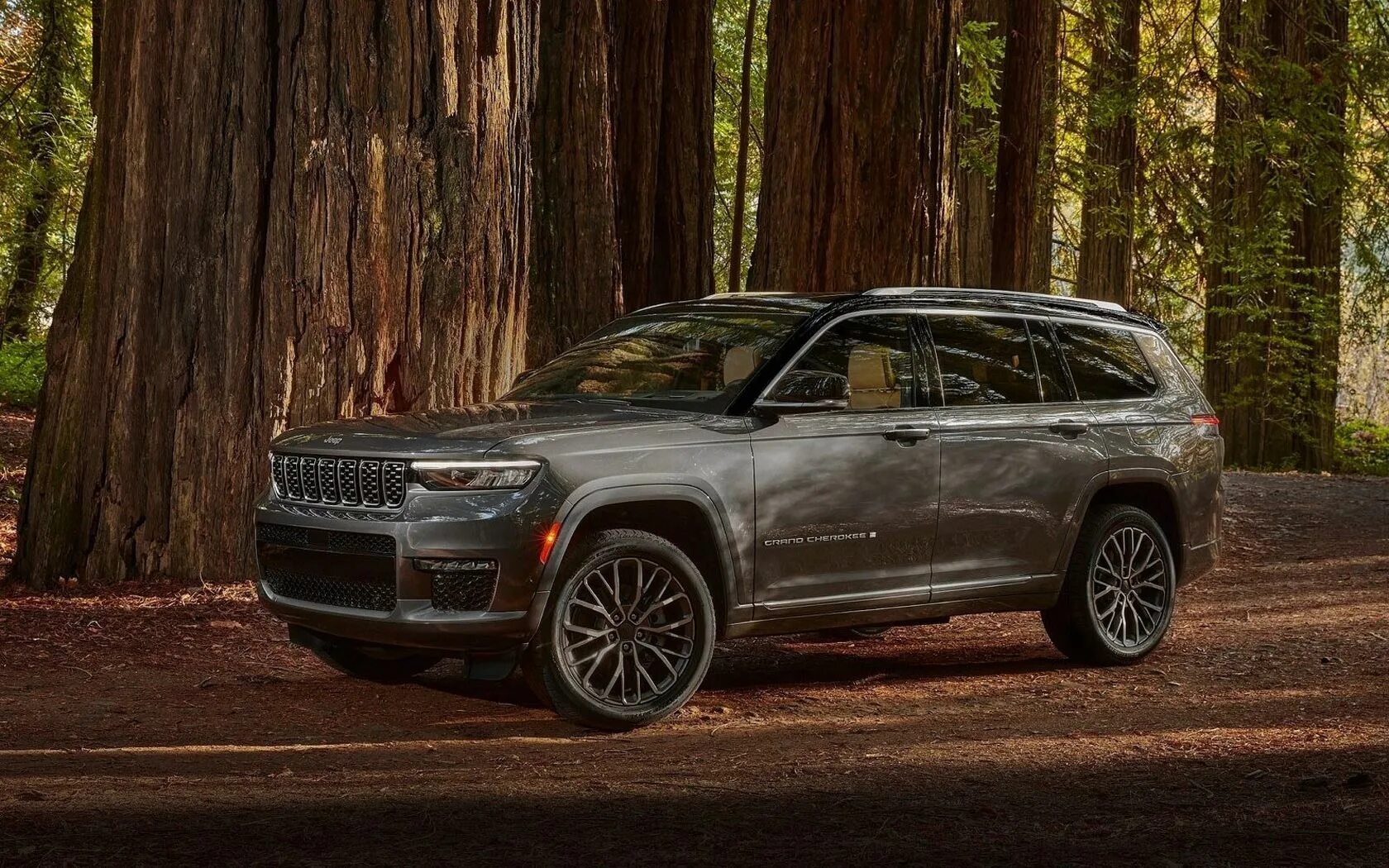 Джип 2025 года. Jeep grand cherokee 2025. jeep grand cherokee 2025. новый jeep grand cherokee 2025. джип гранд чероки 2025.