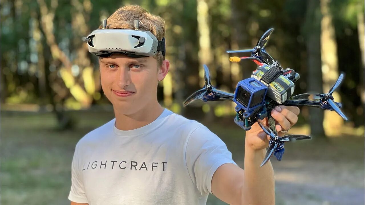 Алексей станкевич fpv. Fpv дрон камикадзе. Fpv drone pilot. Синематик дрон fpv. Fpv дрон камикадзе.