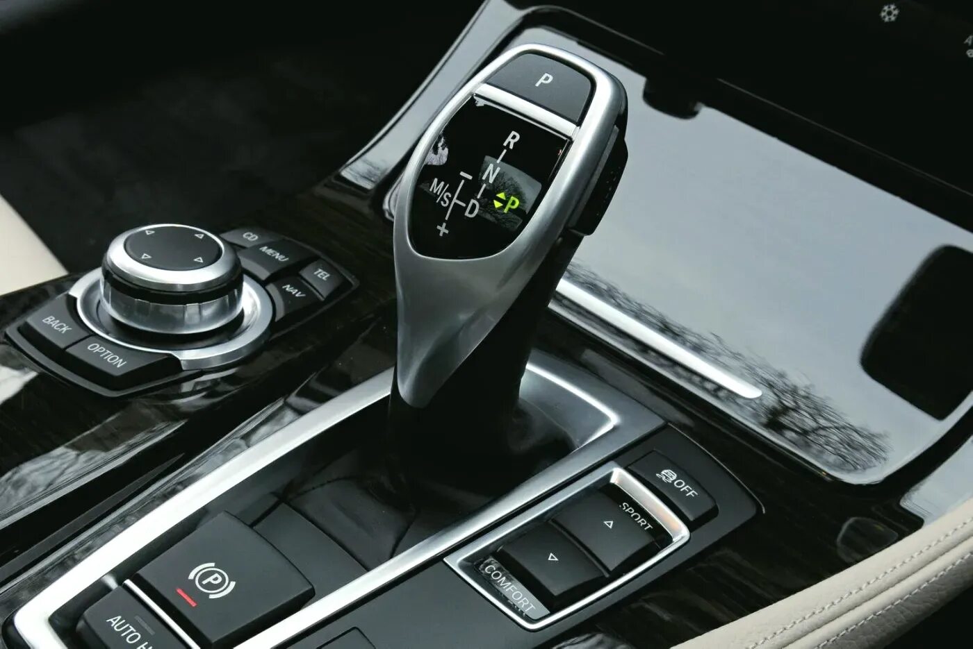 Automatic car. Адаптивная коробка передач. gear автомобиль. automatic gearbox car. адаптивная коробка автомат.
