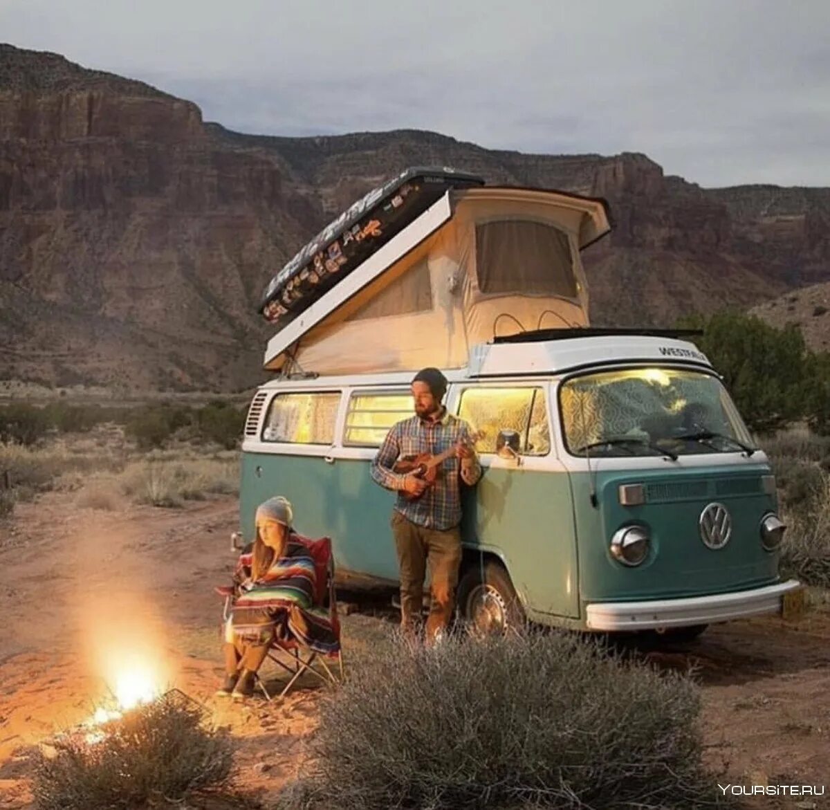 Travel camping. Фольксваген Camper van. Фургон Volkswagen t2 Camper. Volkswagen t2 Калифорния. VW t1 Camper van.