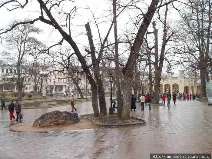 Погода в кисловодске в конце апреля. Кисловодск в апреле. Кисловодск март. Кисловодск март климат.