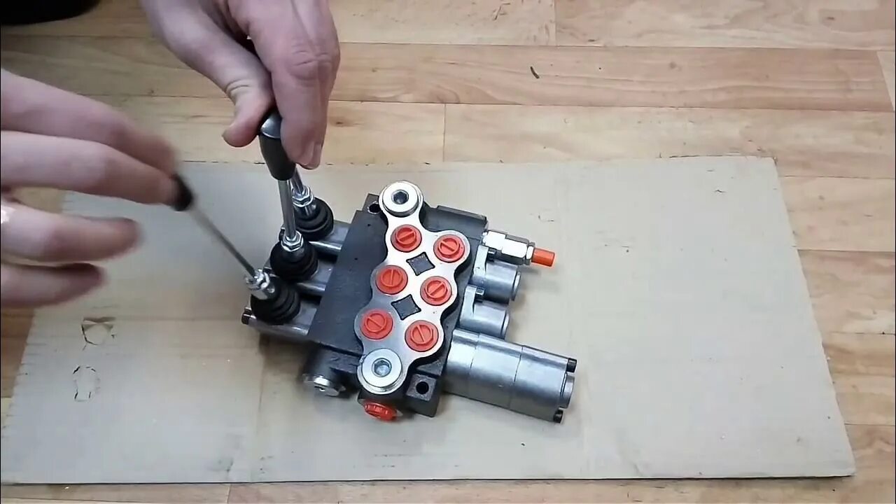 Ремонт гидрораспределителя своими руками Directional control valves Brazil Bondioli & Pavesi