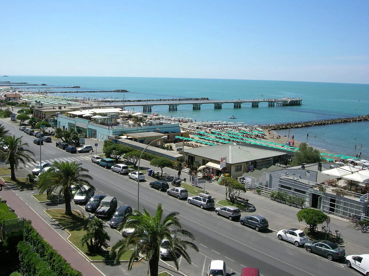 Гроссето италия. Marina di. Marina di. Лоано лигурия. Marina di.