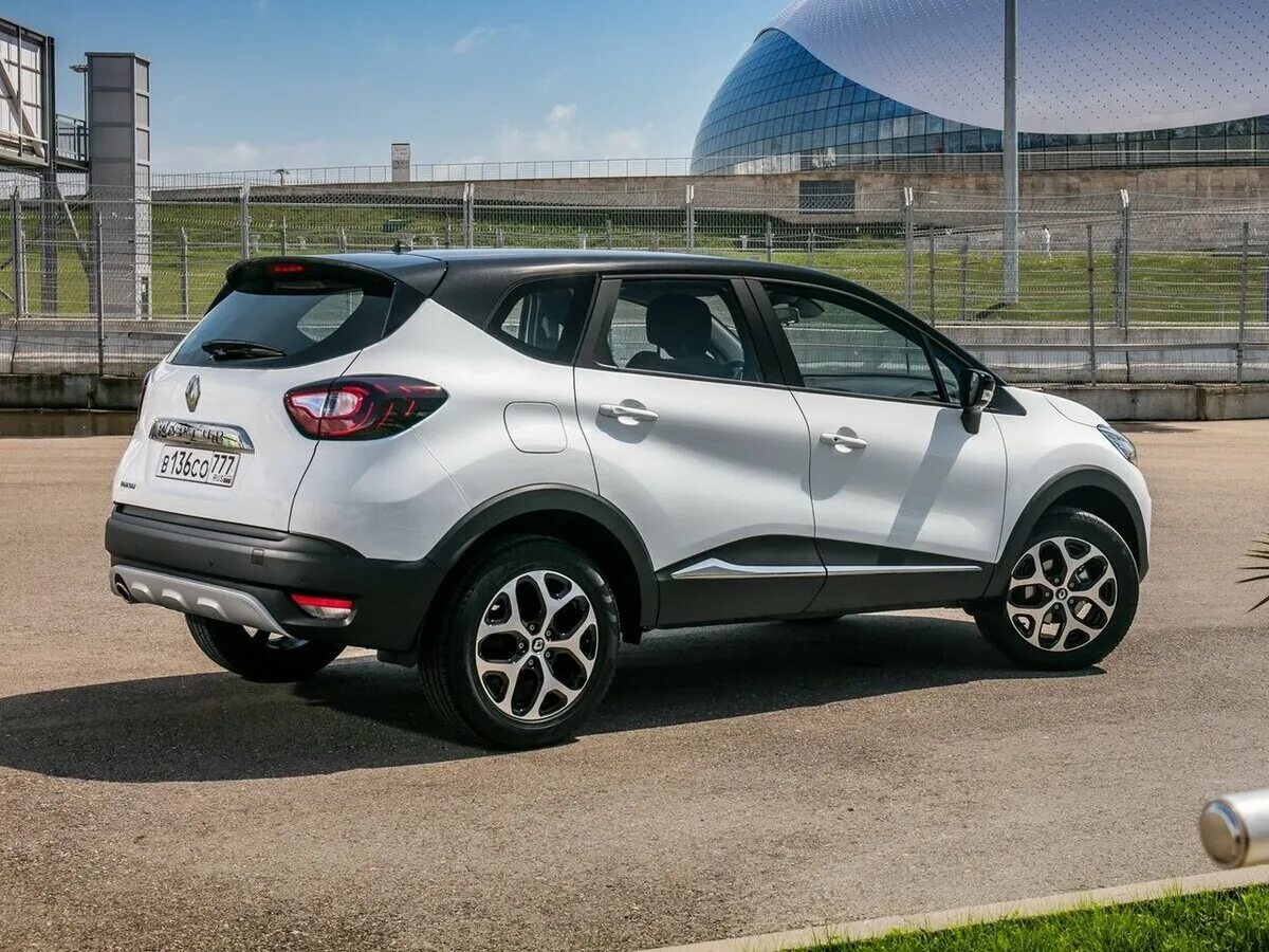 Renault Kaptur. Рено Каптур серебристый. Рено Каптур стайл. Рено Каптур 2022 салон. Купить каптур новый у официального дилера