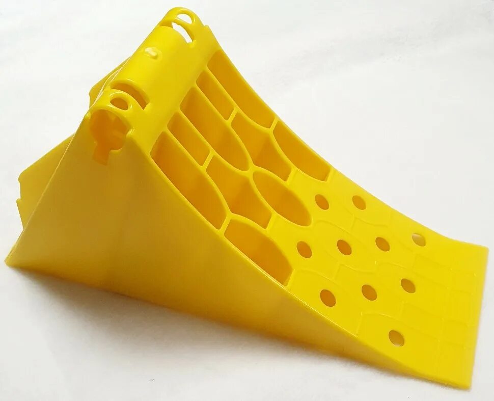 Aju01 airline упор (башмак) противооткатный, пластик. Противооткатные упоры 160мм. Упор противооткатный пластиковый 475х200х228мм желтый тт. Башмак противооткатный для грузовиков. Упор противооткатный 470 200 230.