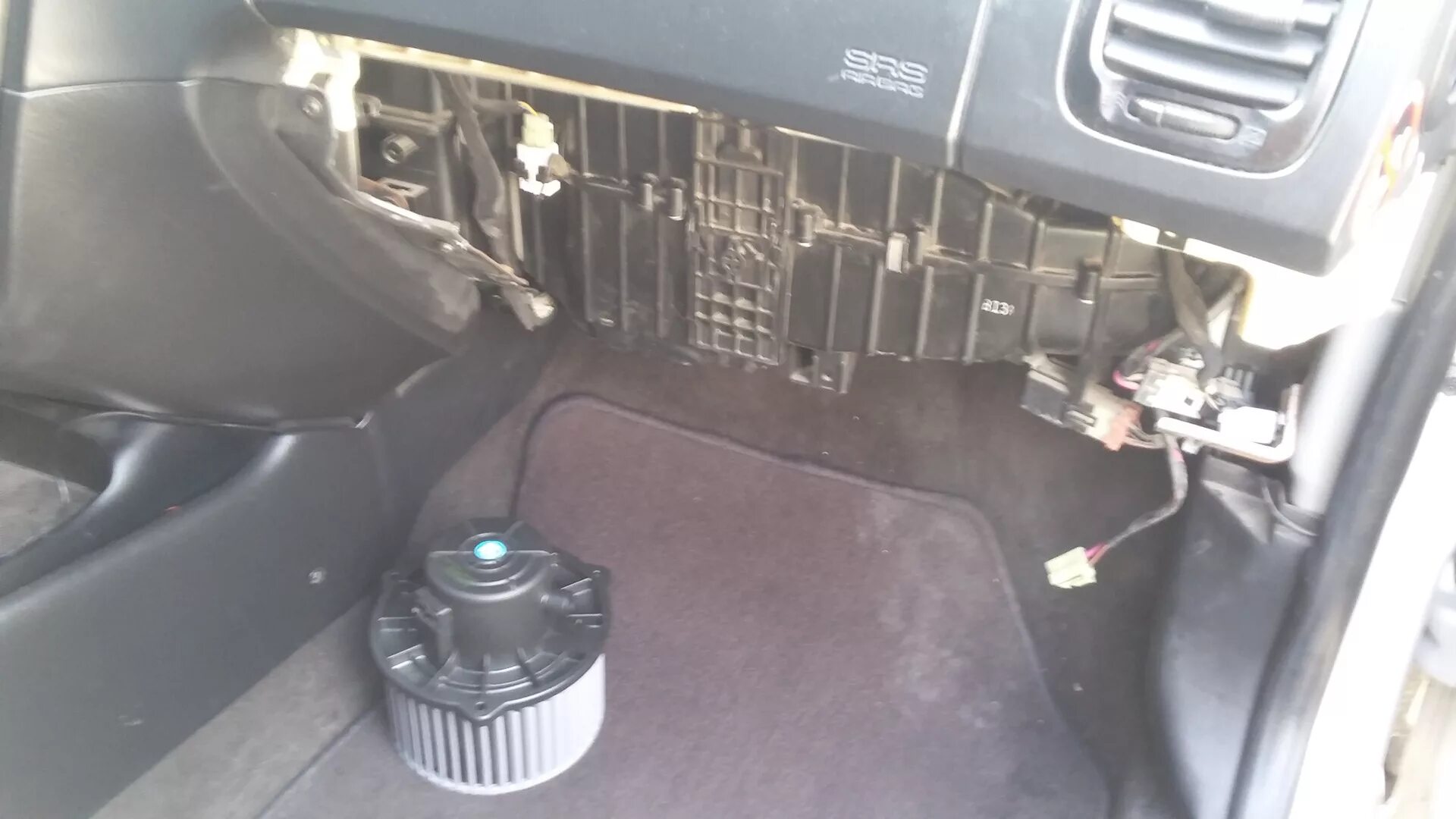 Как снять печку хендай соната Замена радиатора отопителя Hyundai Terracan, 2,5 л, 2002 года своими руками DR