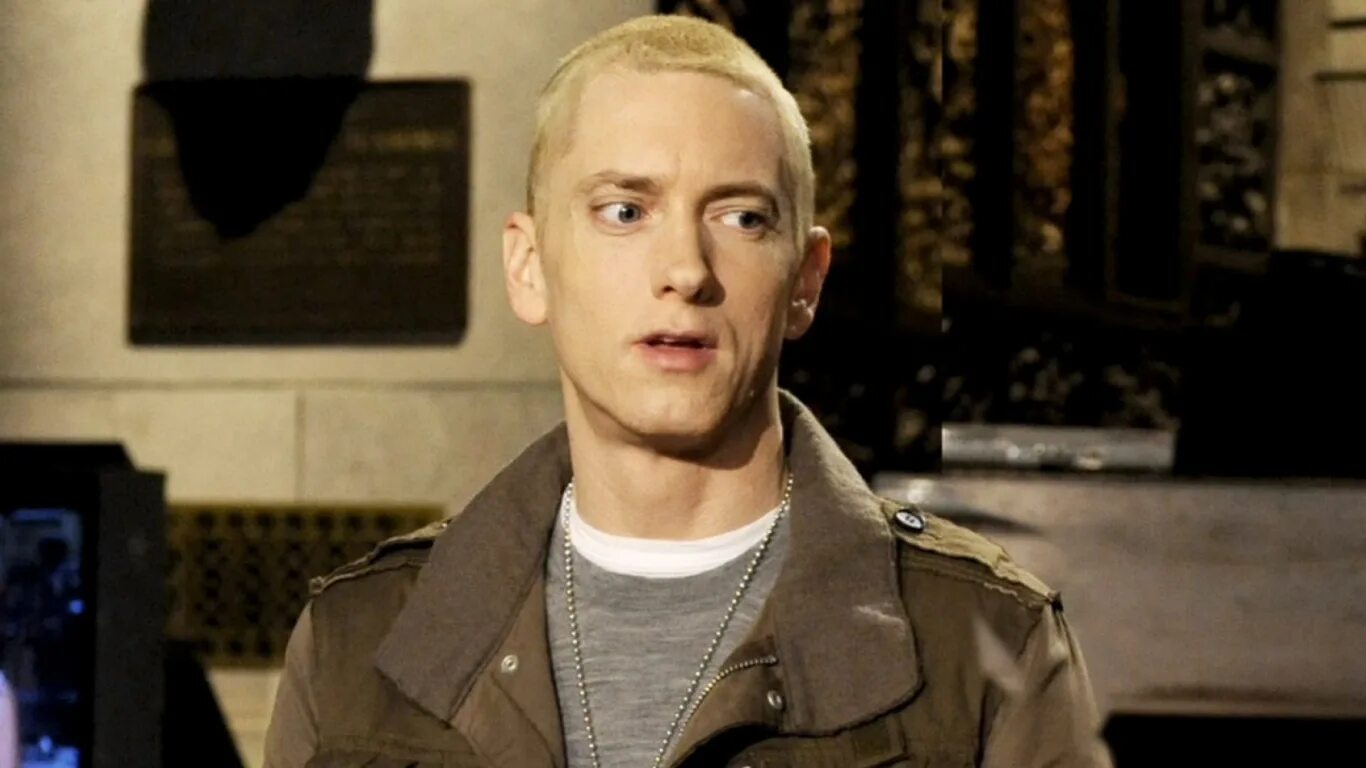 Slim shady обложка. Eminem stand up. Eminem stand up. Eminem stand up. The real slim shady альбом.