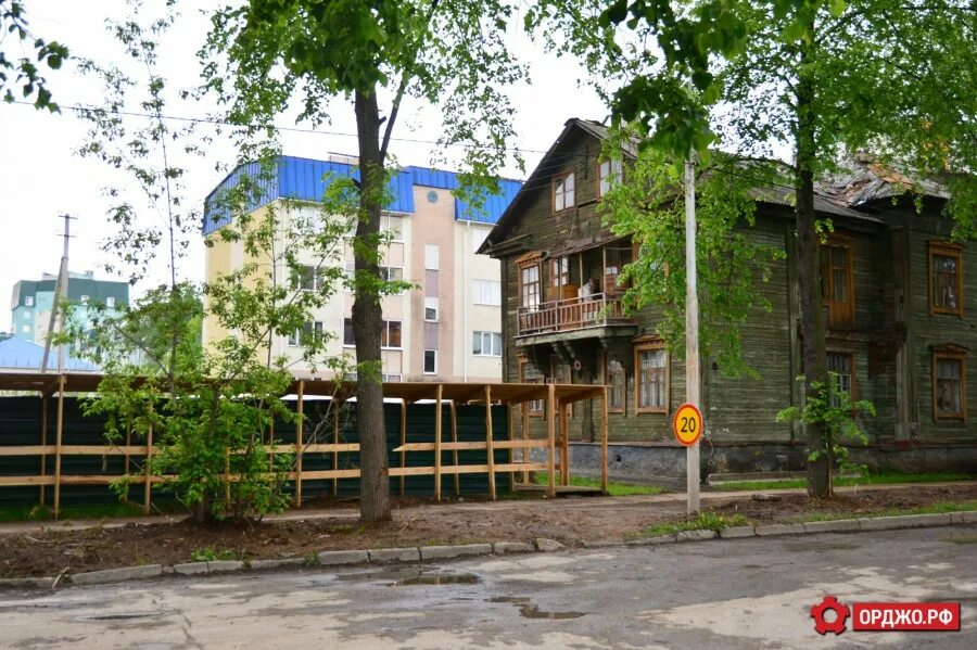 Сады на уралмаше екатеринбург. Коллективный сад 1 екатеринбург уралмаш. Дошколенок екатеринбург. Екатеринбург бараки эльмаш. Машиностроителей 60 садик.