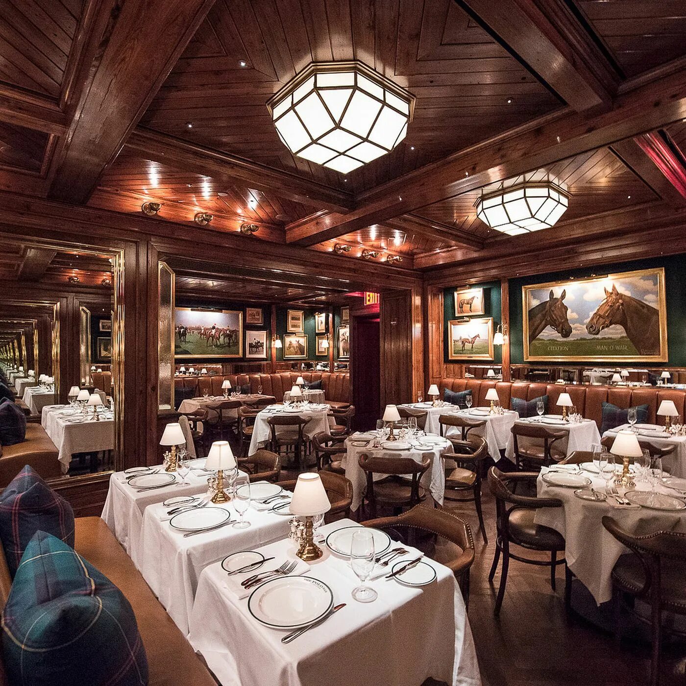 Лорен Паркер ресторан. Ральф Лорен бар. Ralph Lauren Restaurant. Ральф в ресторане.